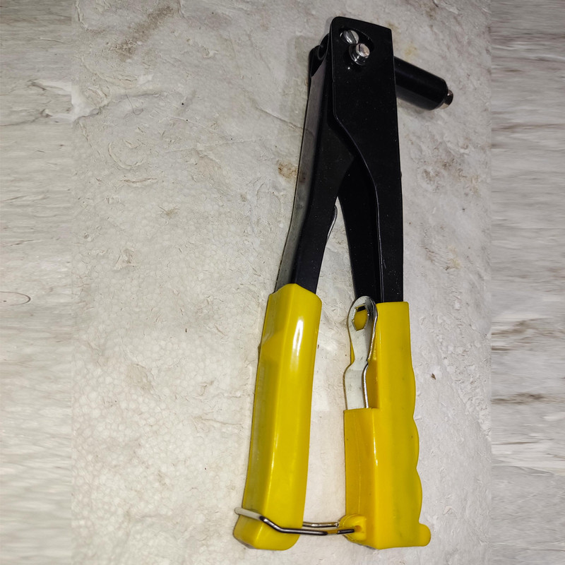 انبر پرچ مدل RTG 2051