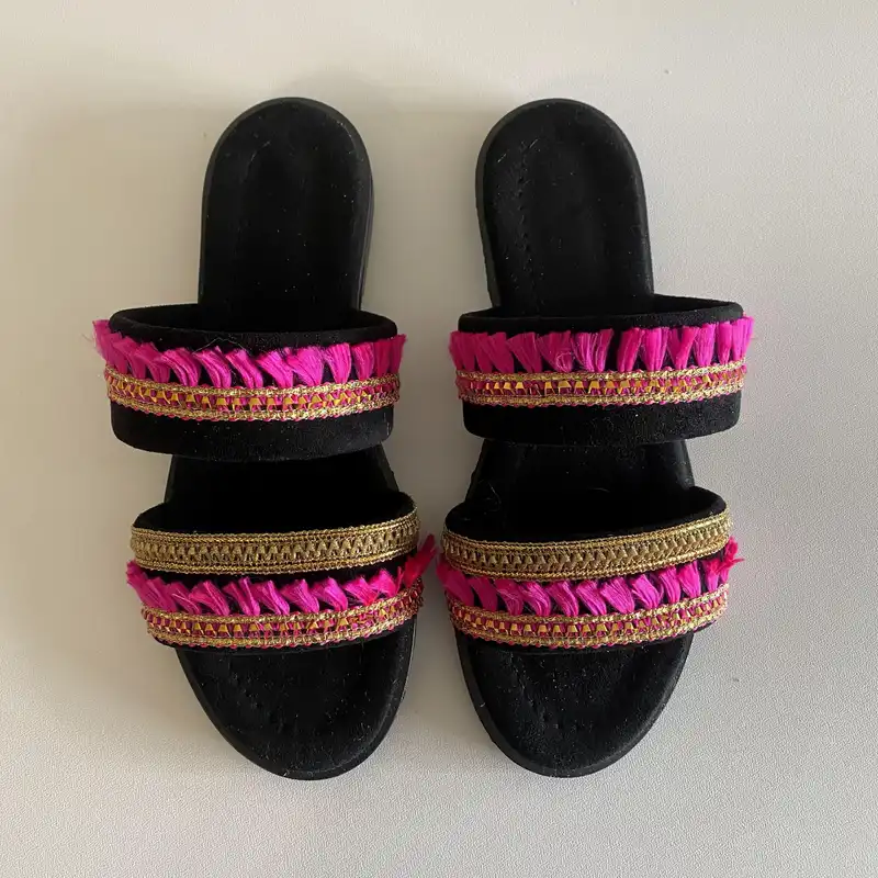 صندل زنانه مدل سنتی