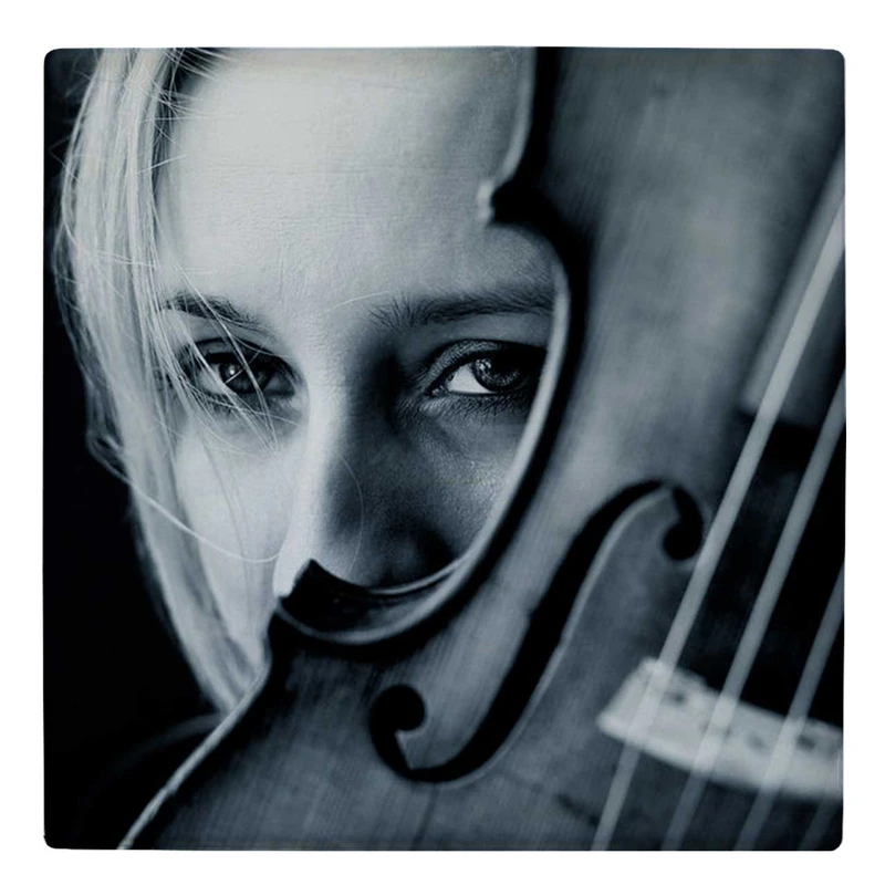  زیر لیوانی  طرح بانو و ویولن کد    4983172_3863