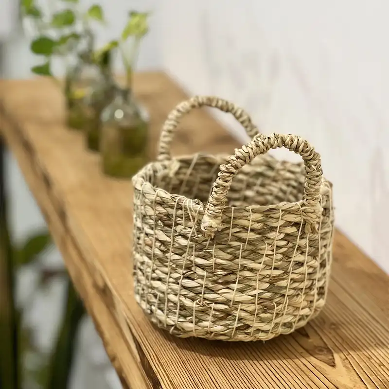 سبد حصیری مدل استوانه دسته دار