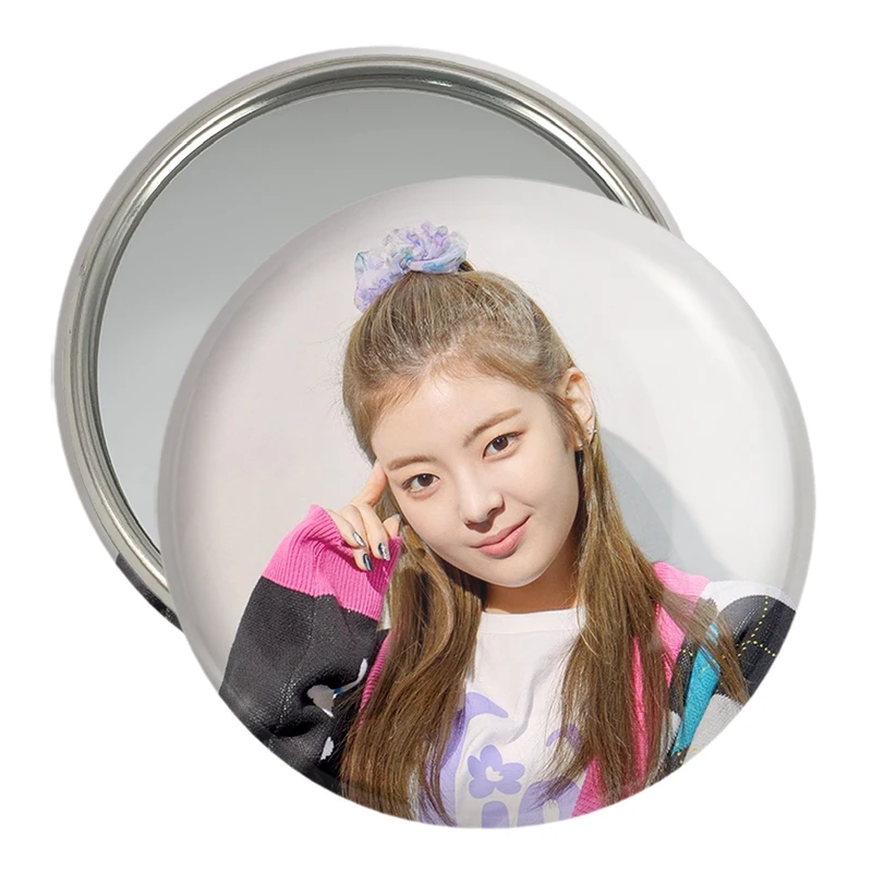 آینه جیبی خندالو مدل لیا گروه ایتزی ITZY  کد 20194