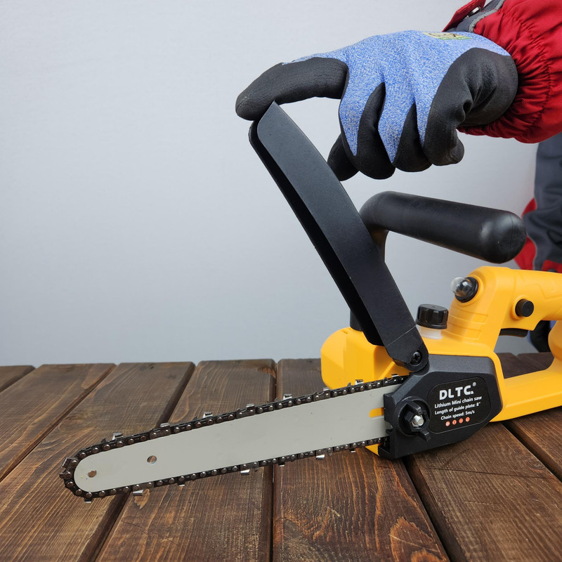 اره زنجیری شارژی صنعتی دی ال تی سی کد 1401 روغن کاری اتومات اره زنجیری شارژی صنعتی دی ال تی سی کد 1401 روغن کاری اتومات