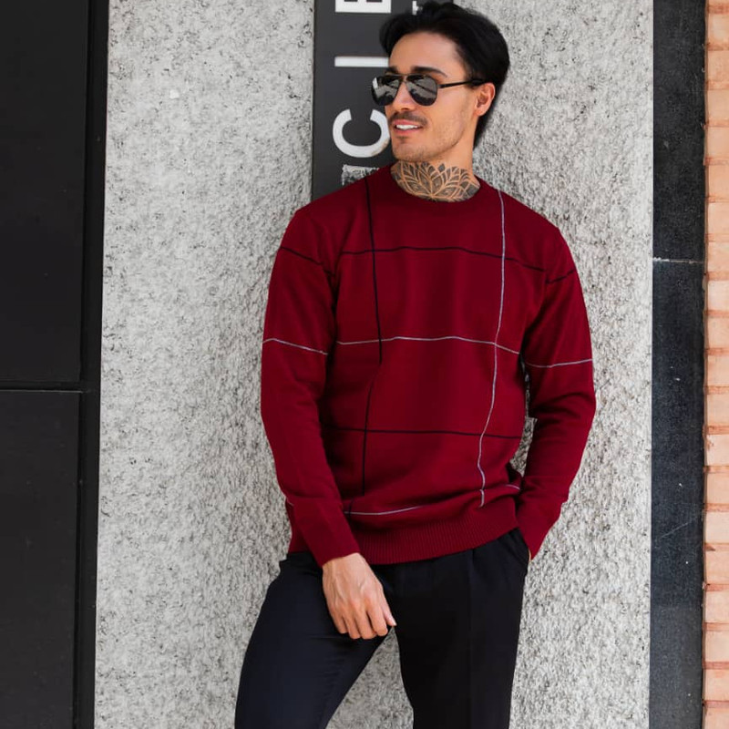 پلیور مردانه مدل یقه گرد خط دار رنگ زرشکی