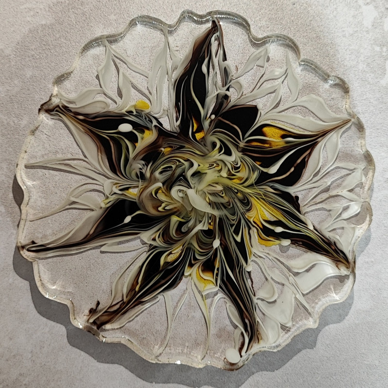 قالب رزین مدل دفرمه بسته 3 عددی