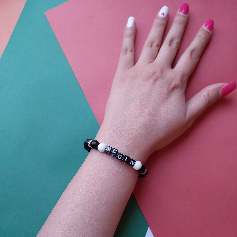 دستبند زنانه مدل اسم نگین کد HC179