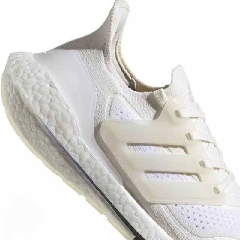کفش رانینگ آدیداس مدل Ultraboost