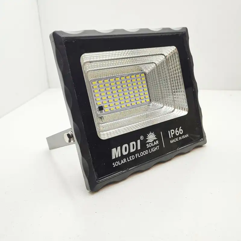 پروژکتور خورشیدی مودی مدل سولار IP66 ظرفیت 50 وات