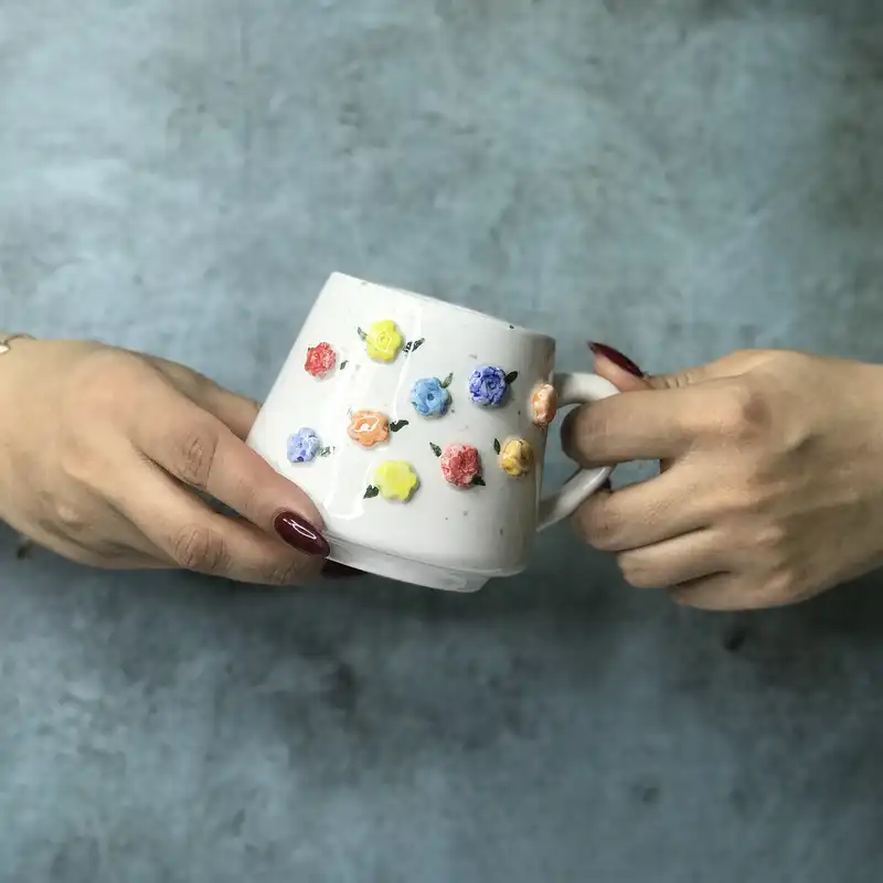 ماگ سرامیکی طرح گل برجسته