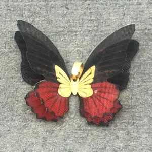 آویز گردنبند طلا 18 عیار زنانه دوست خوب مدل پروانه dk829