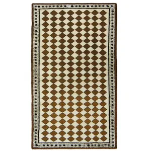 گبه سنتی قشقایی دو متری مدل لوزی G11 زمینه کرم