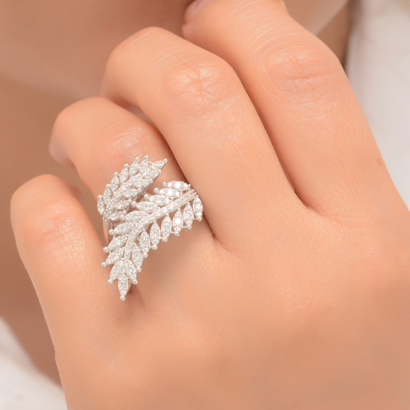 انگشتر طلا 18 عیار زنانه طلای مستجابی مدل طاووس کد 4 انگشتر طلا 18 عیار زنانه طلای مستجابی مدل طاووس کد 4