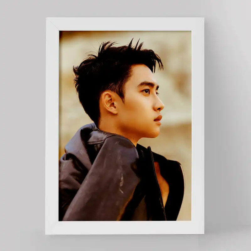 تابلو خندالو مدل کیونگسو گروه اکسو EXO کد 16777