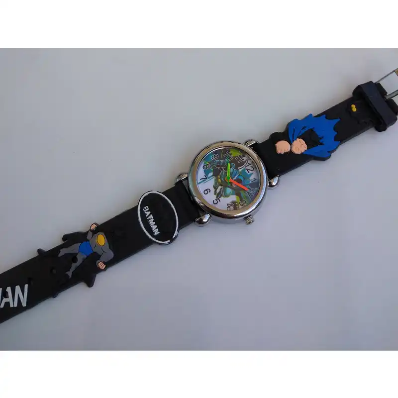 ساعت مچی عقربه ای پسرانه مدل بندسیلیکونی بتمن کد 539