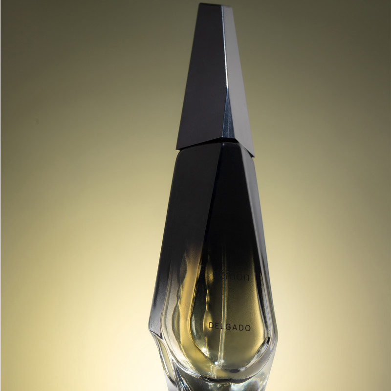 عطر جیبی زنانه دلگادو مدل آنژوا حجم 30 میلی لیتر عطر جیبی زنانه دلگادو مدل آنژوا حجم 30 میلی لیتر