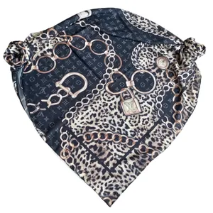 روسری زنانه لویی ویتون مدل نخی قواره بزرگ پلنگی زنجیره ای دور دست دوز کد 71