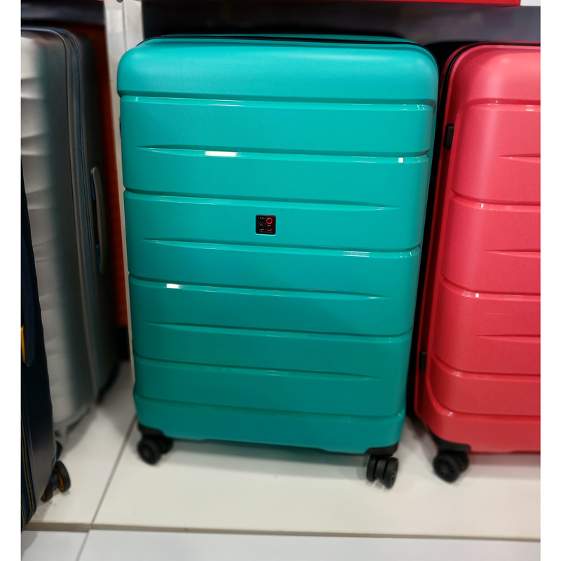 چمدان رونکاتو مدل STARLIGHT DLX 3.0 کد 423467 سایز متوسط ارتفاع 66 سانتی متر