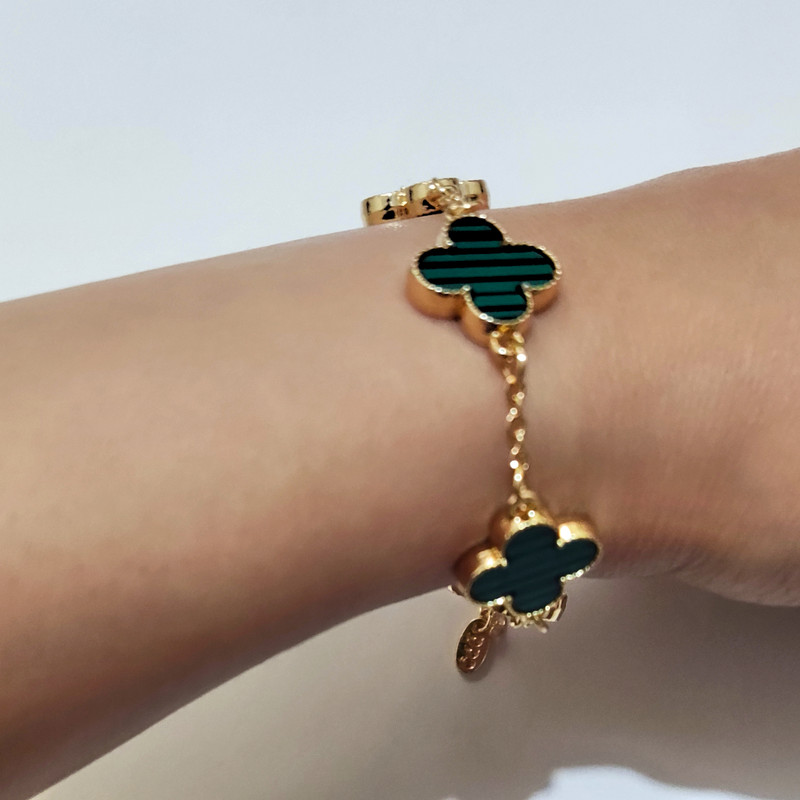 دستبند زنانه مدل ونکلیف