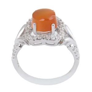 انگشتر نقره زنانه بازرگانی میلادی مدل عقیق یمنی رکاب جواهری رادیوم کد AWR_1117