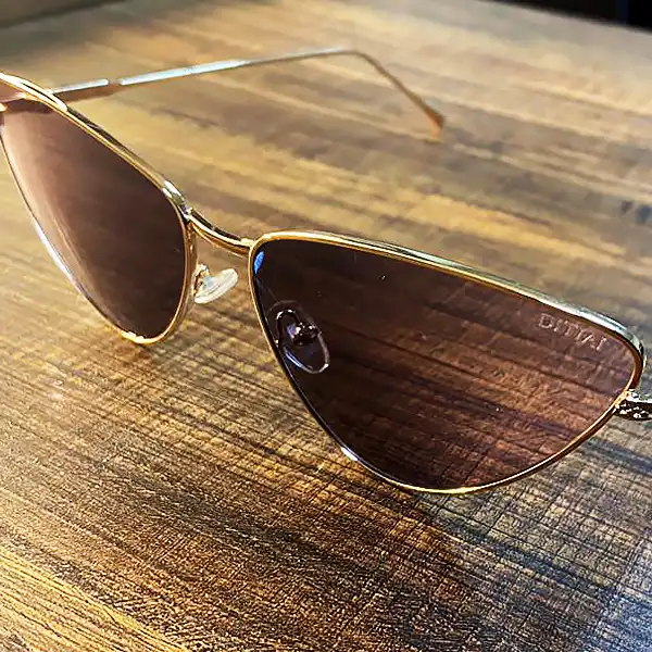 عینک آفتابی زنانه دیتیای مدل DT7011