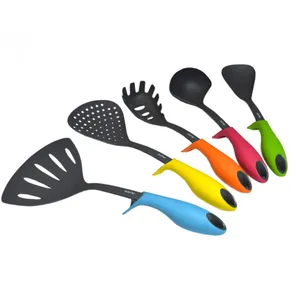 سرویس کفگیر و ملاقه 5 پارچه دافنی مدل Colorful
