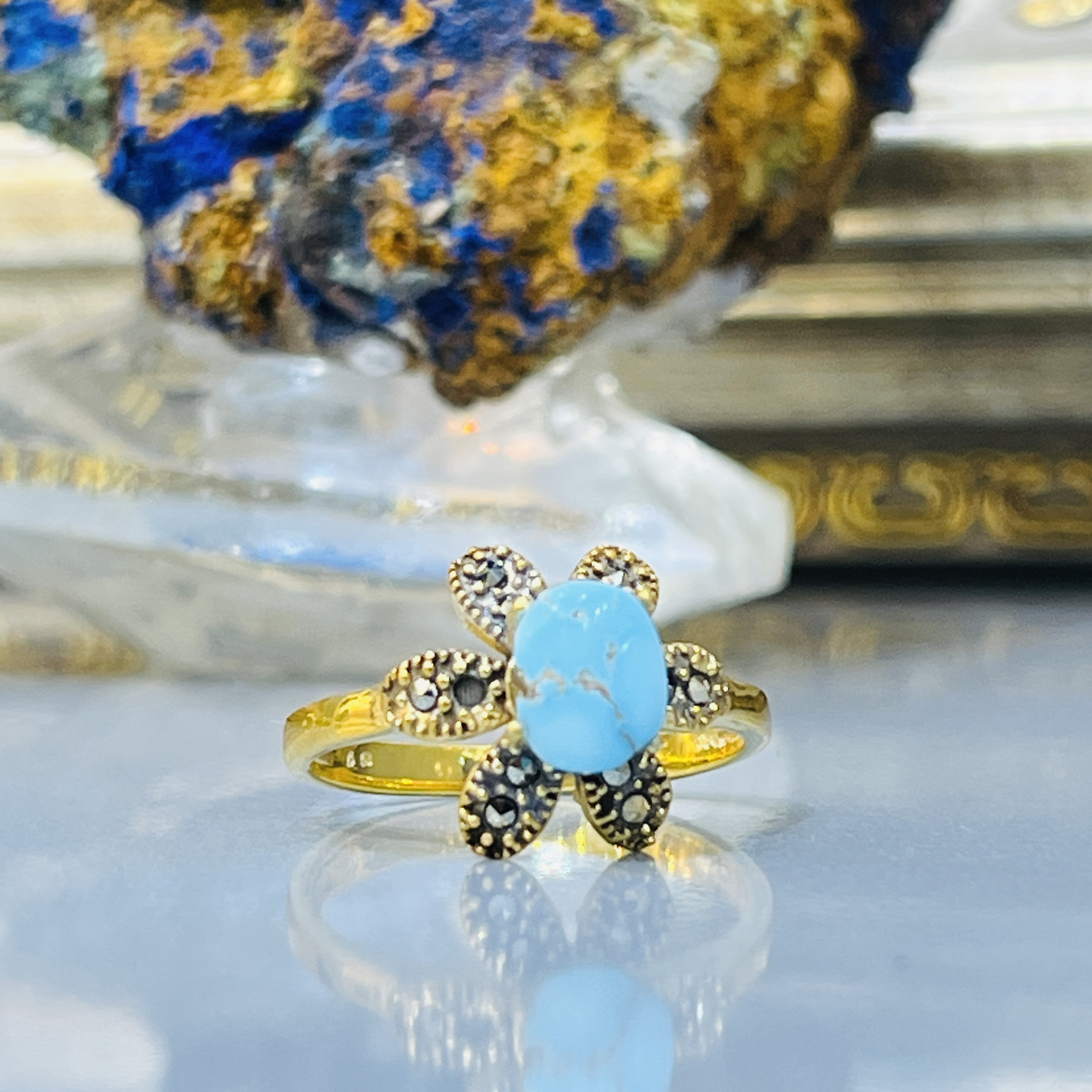 انگشتر نقره زنانه مدل دست ساز مزین به فیروزه نیشابوری1101 انگشتر نقره زنانه مدل دست ساز مزین به فیروزه نیشابوری1101