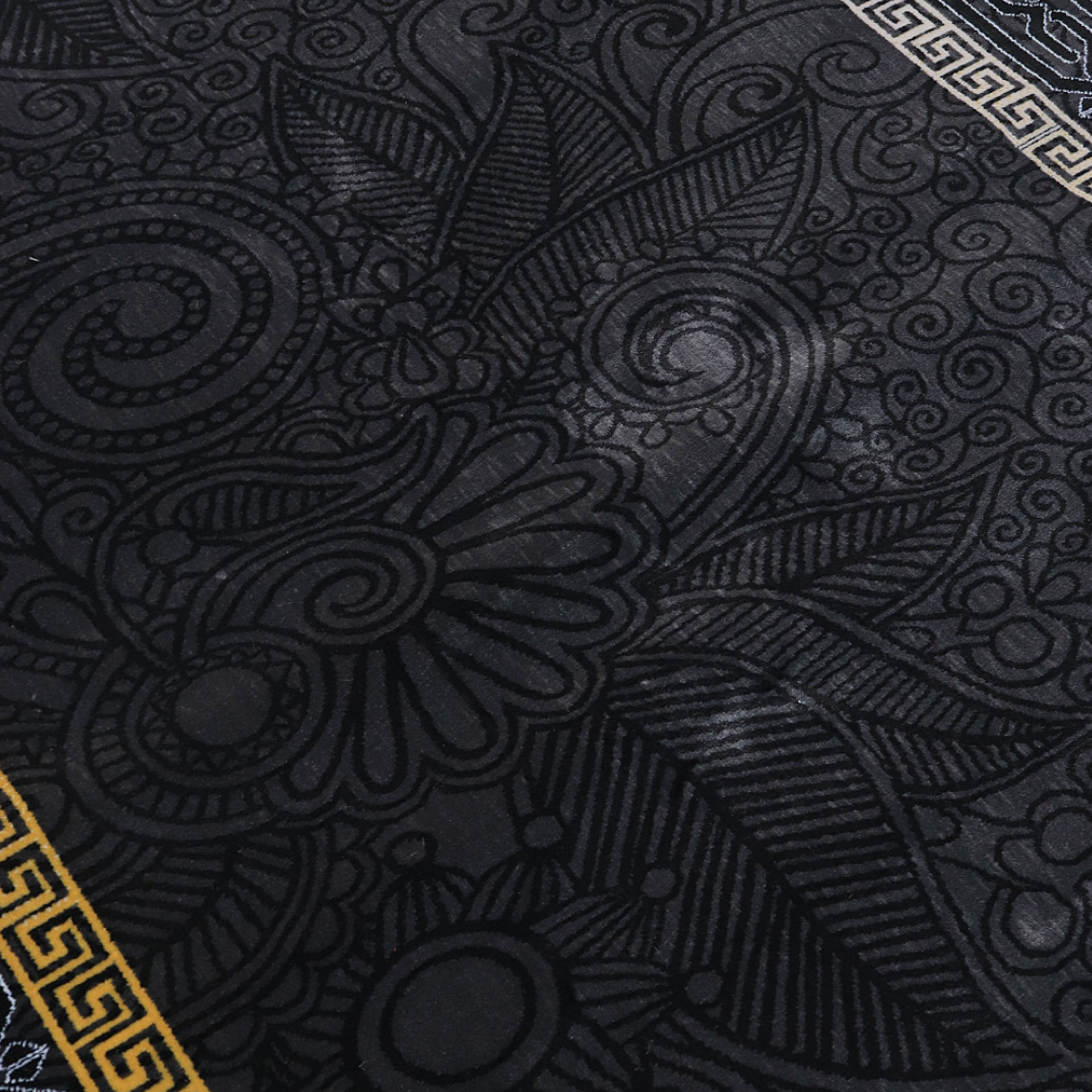 فرش ماشینی شیان مدل 30350 زمینه مشکی