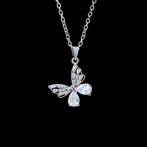 گردنبند دخترانه مدل پروانه ظریف جواهری کد Art97