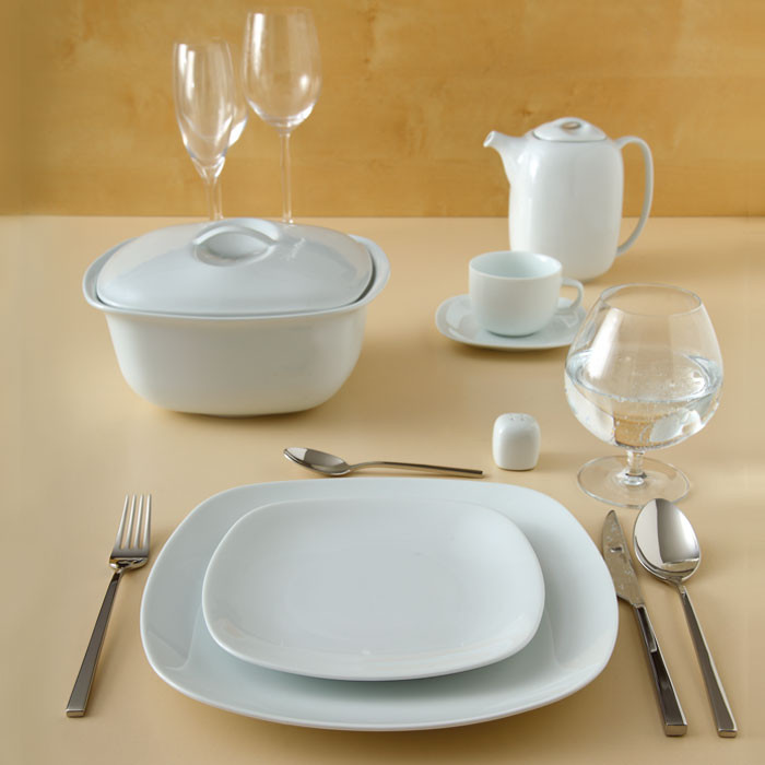 سرویس غذاخوری 98 پارچه چینی زرین ایرانطرح کواترو درجه عالی