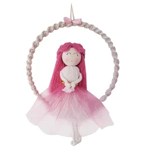 دیوار کوب اتاق کودک مدل دختر خندان