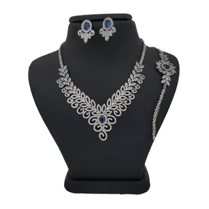 نیم ست نقره زنانه ترمه ۱ مدل یاقوت کبود کد S 0021