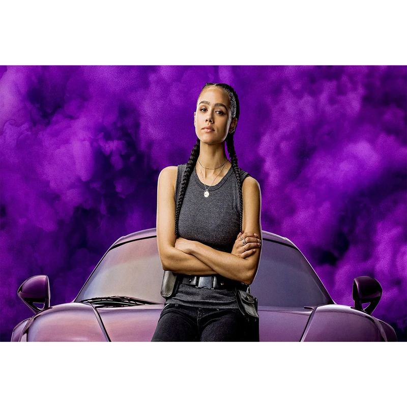 تابلو شاسی مدل بازیگر جوان ناتالی امانوئل T6004