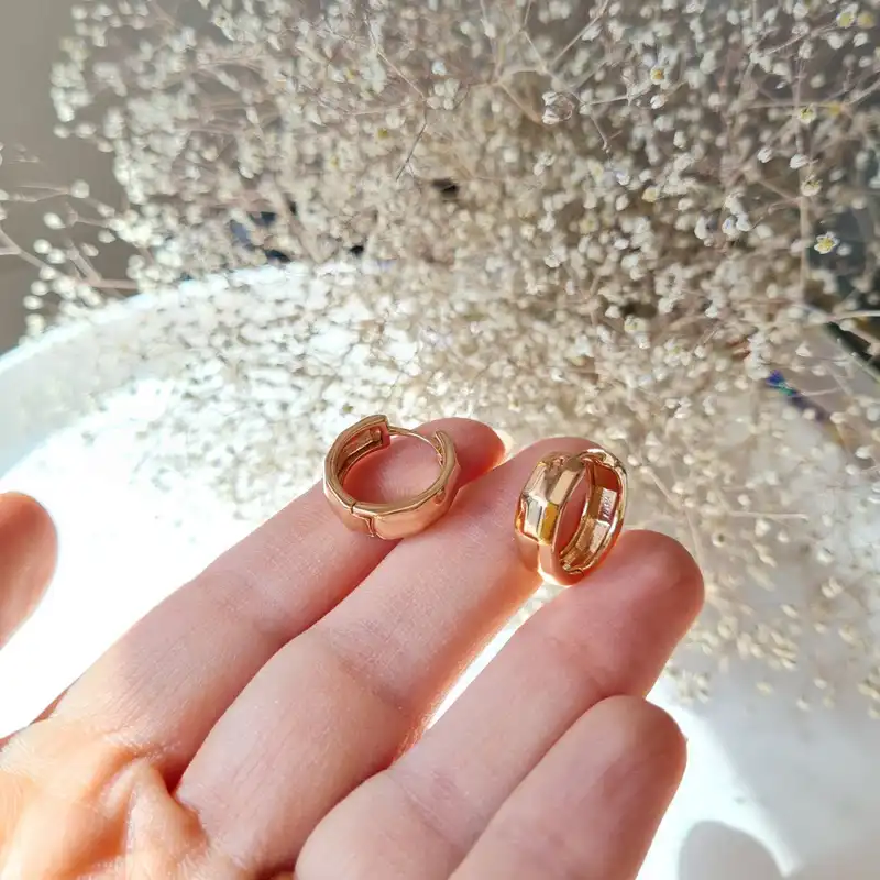 گوشواره زنانه ژوپینگ مدل حلقه ای چند ضلعی