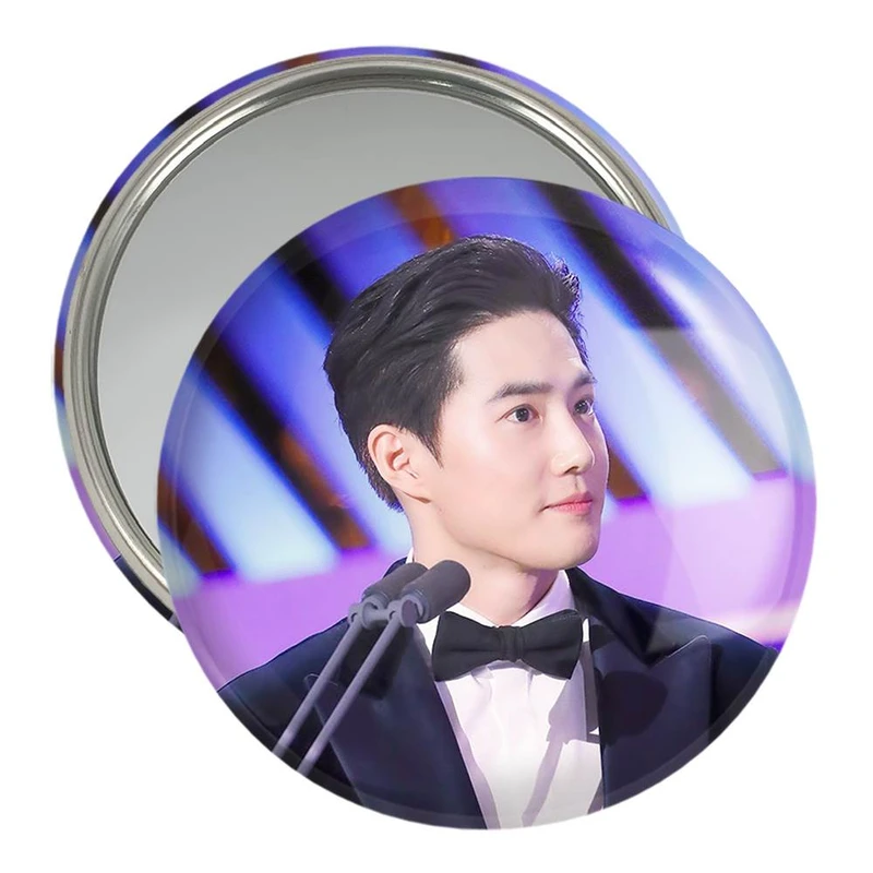 آینه جیبی خندالو مدل سوهو گروه اکسو EXO  کد 13493