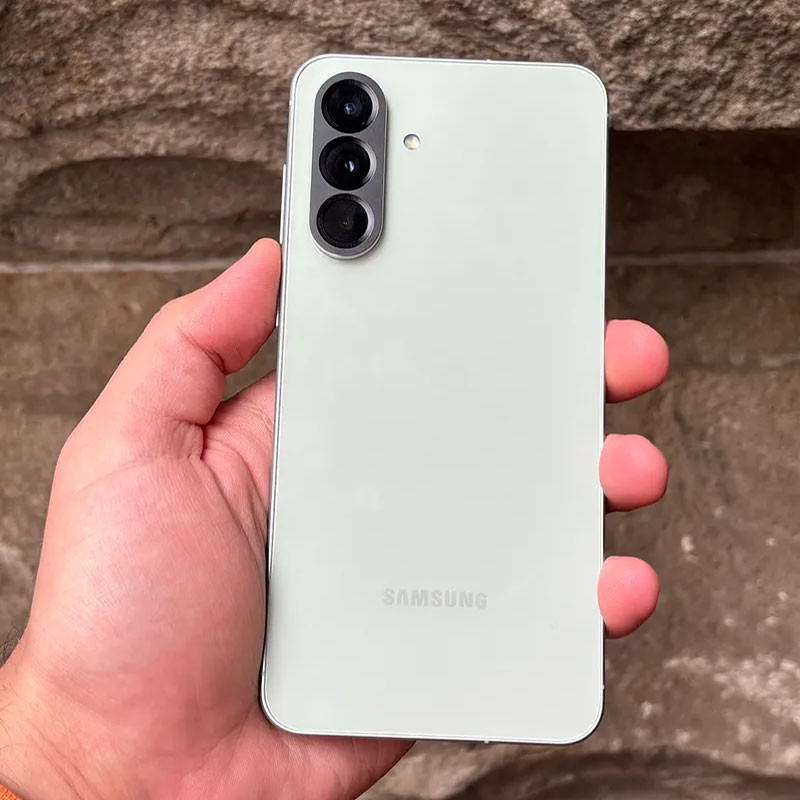 گوشی موبایل سامسونگ مدل Galaxy A56 دو سیم کارت ظرفیت 256 گیگابایت و رم 8 گیگابایت - ویتنام