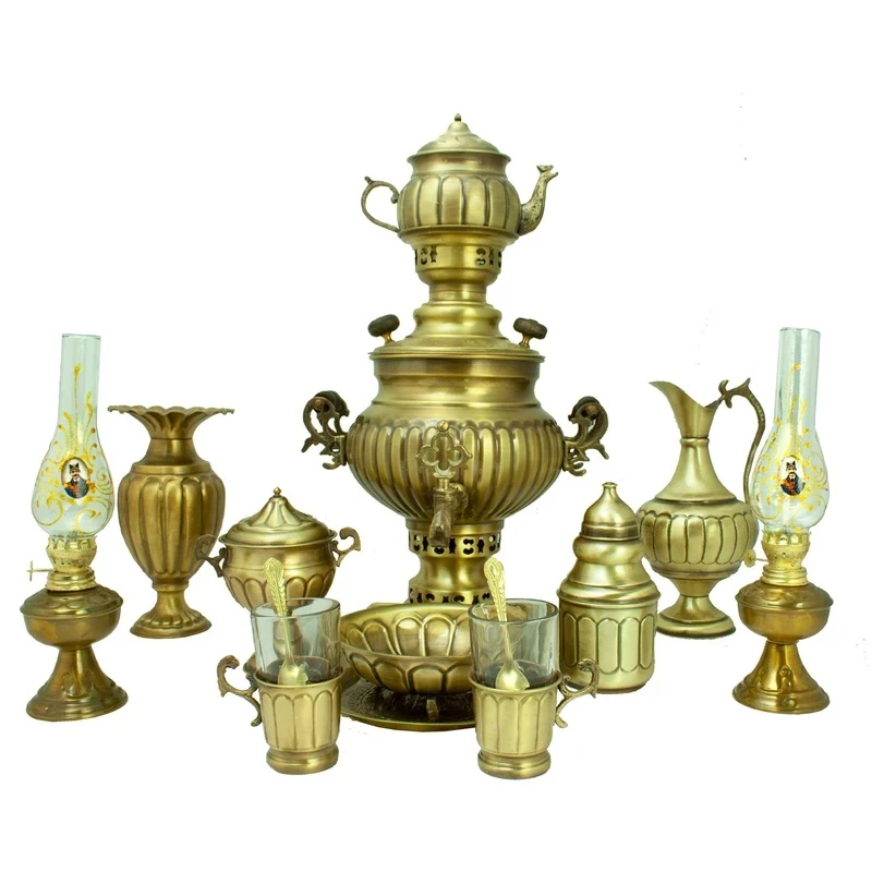 سرویس سماور ذغالی 16 پارچه برنجی مدل عدسی آتشی طرح عتیق