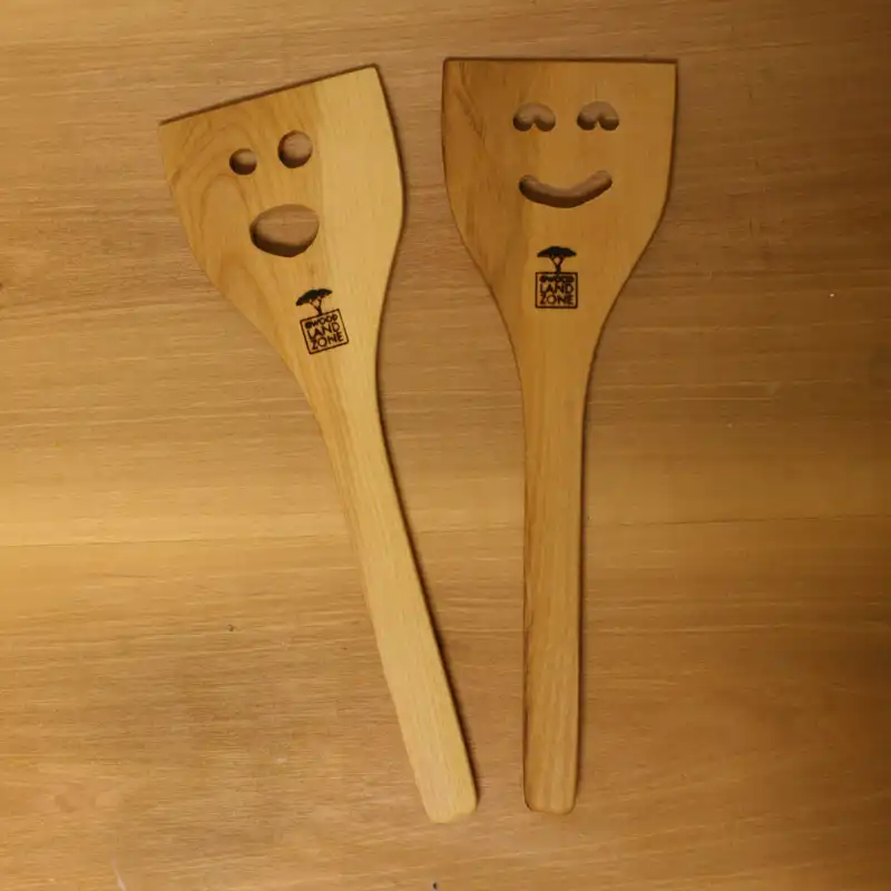 کفگیر چوبی وودلندزون مدل ایموجی مجموعه 2 عددی