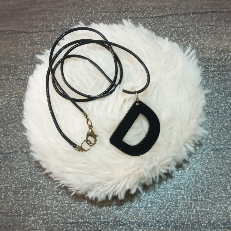 گردنبند دخترانه مدل حروف انگلیسی طرح D