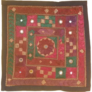 رومیزی سوزن دوزی مدل عسلی کد SOO35