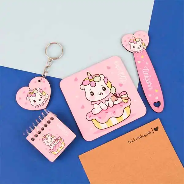 بسته لوازم تحریر مدل یونیکورن و کاپ کیک مجموعه 4 عددی