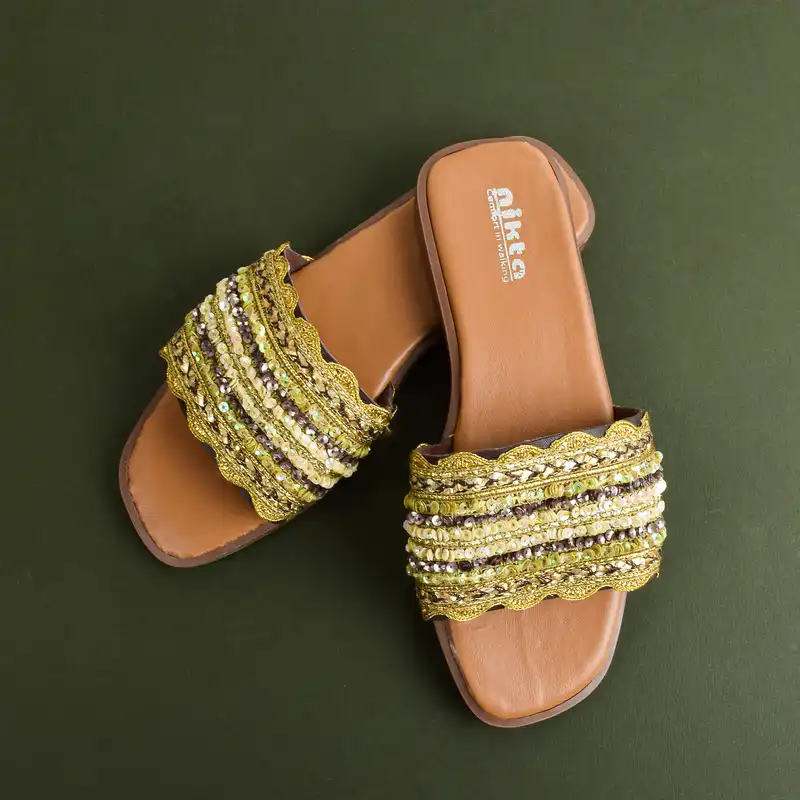 صندل زنانه نیکتا مدل  محلی کد GLD.2881