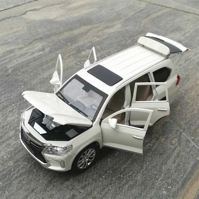 ماکت ماشین مدل Lexus Lx 570 کد M923x
