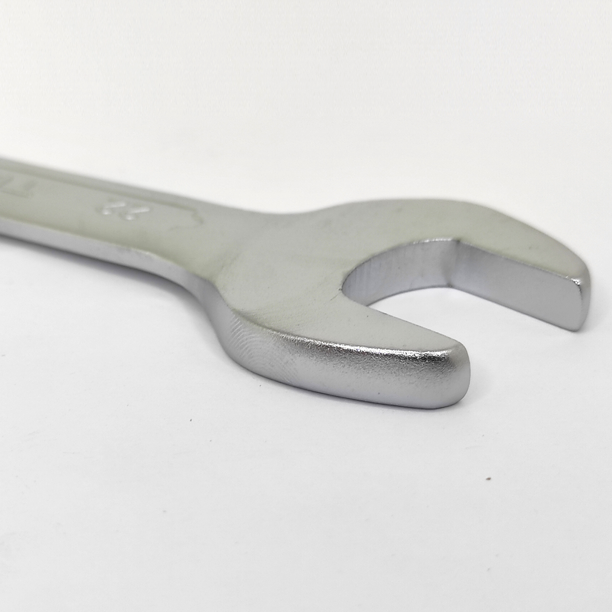 آچار دوسر تخت توسن مدل KPT-T سایز 20 / 22 میلی متر آچار دوسر تخت توسن مدل KPT-T سایز 20 / 22 میلی متر