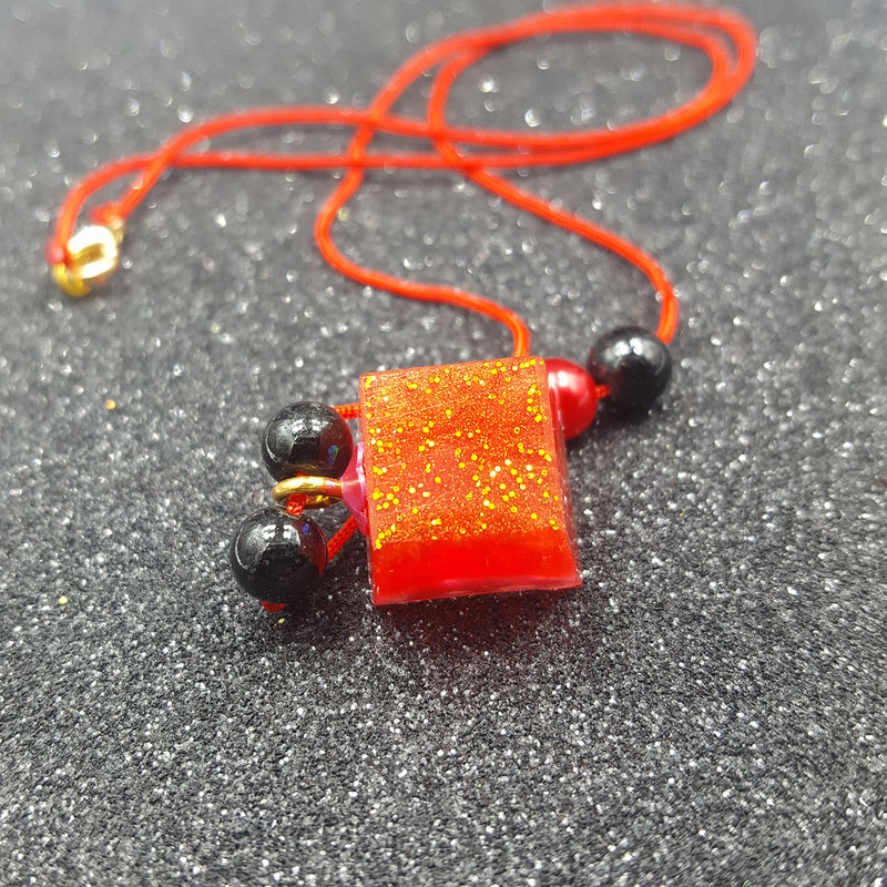 گردنبند دخترانه مدل zon کد a01