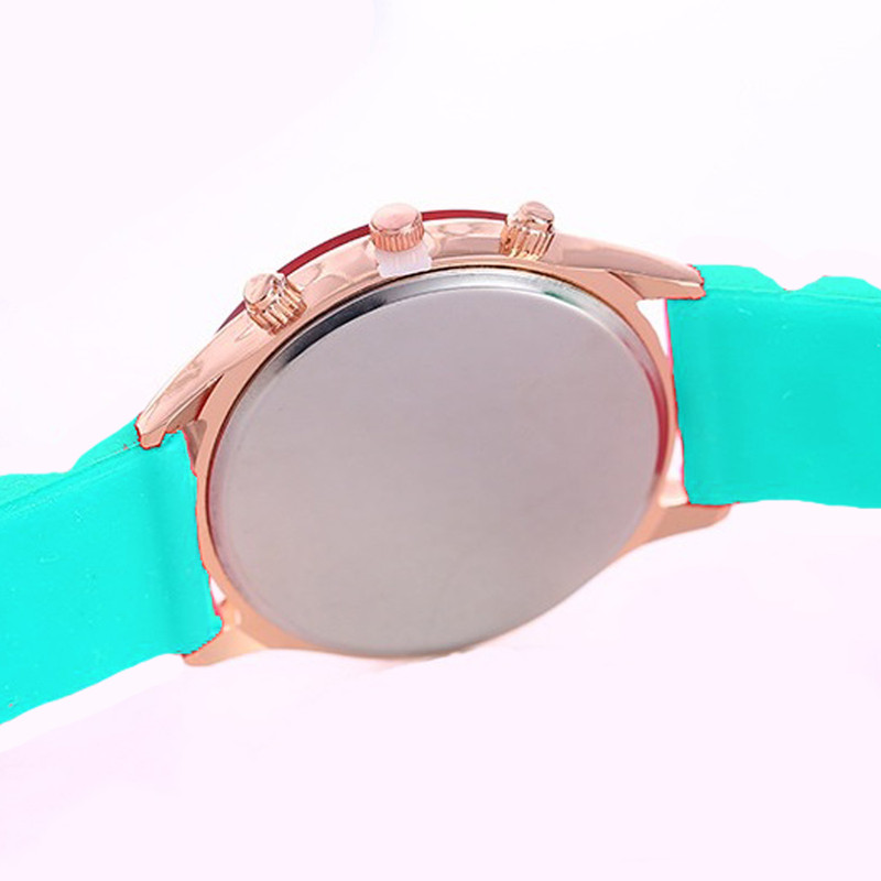 ساعت مچی عقربه ای دخترانه مدل B05