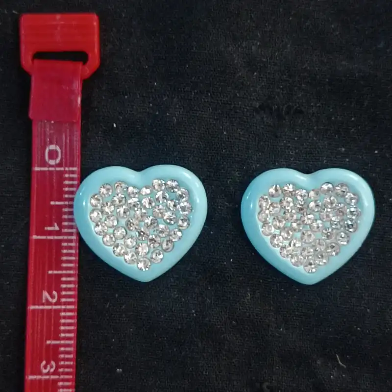 گوشواره زنانه مدل قلب نگین دار