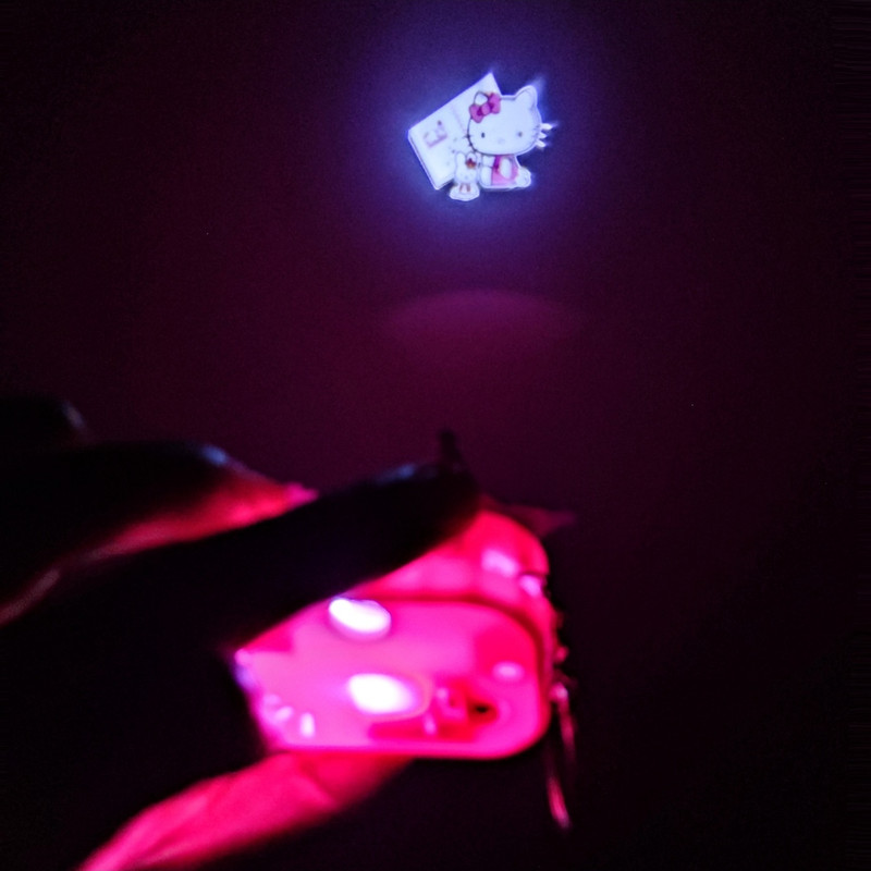 جاکلیدی دخترانه مدل دوربین عکاسی پروژکتور دار کرومی