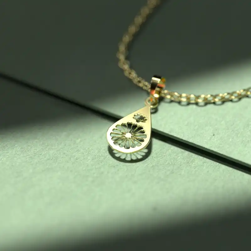 گردنبند طلا 18 عیار زنانه مدوپد مدل گل کد W2-1-1027