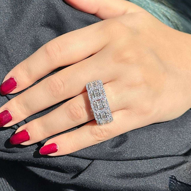 انگشتر نقره زنانه مدل امرالدکات کد BF 06 انگشتر نقره زنانه مدل امرالدکات کد BF 06