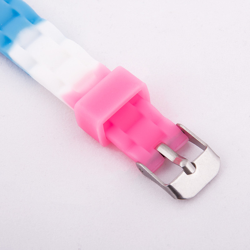 ساعت مچی عقربه ای بچگانه کد A209 ساعت مچی عقربه ای بچگانه کد A209