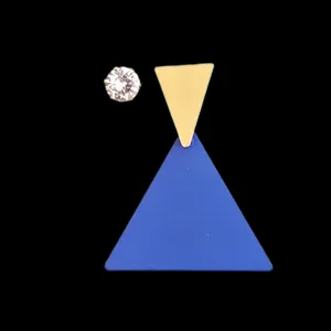 گوشواره میخی زنانه مدل مثلث نگینی